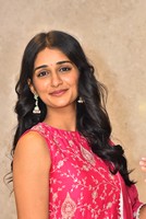 Sandhya Vasishta Photos